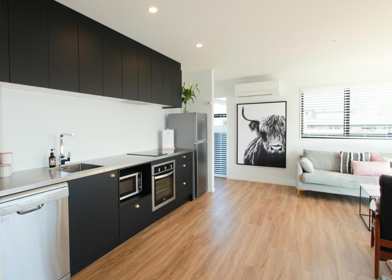 3 - Sunny Brand New House Villa วานากา ภายนอก รูปภาพ
