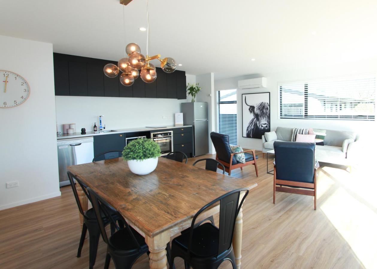 3 - Sunny Brand New House Villa วานากา ภายนอก รูปภาพ