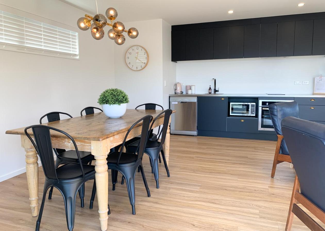 3 - Sunny Brand New House Villa วานากา ภายนอก รูปภาพ