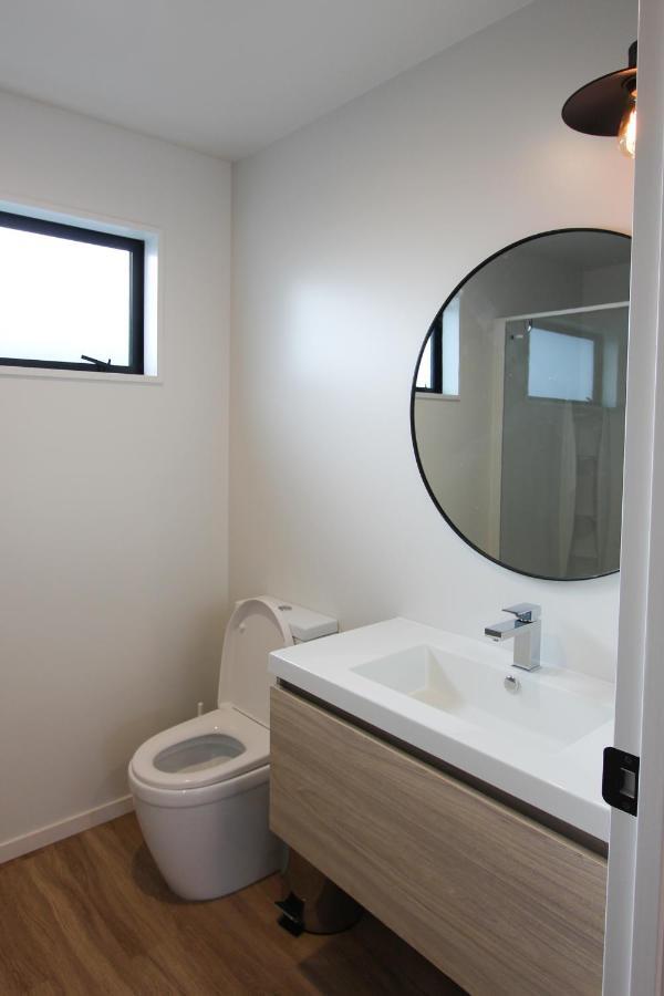 3 - Sunny Brand New House Villa วานากา ภายนอก รูปภาพ