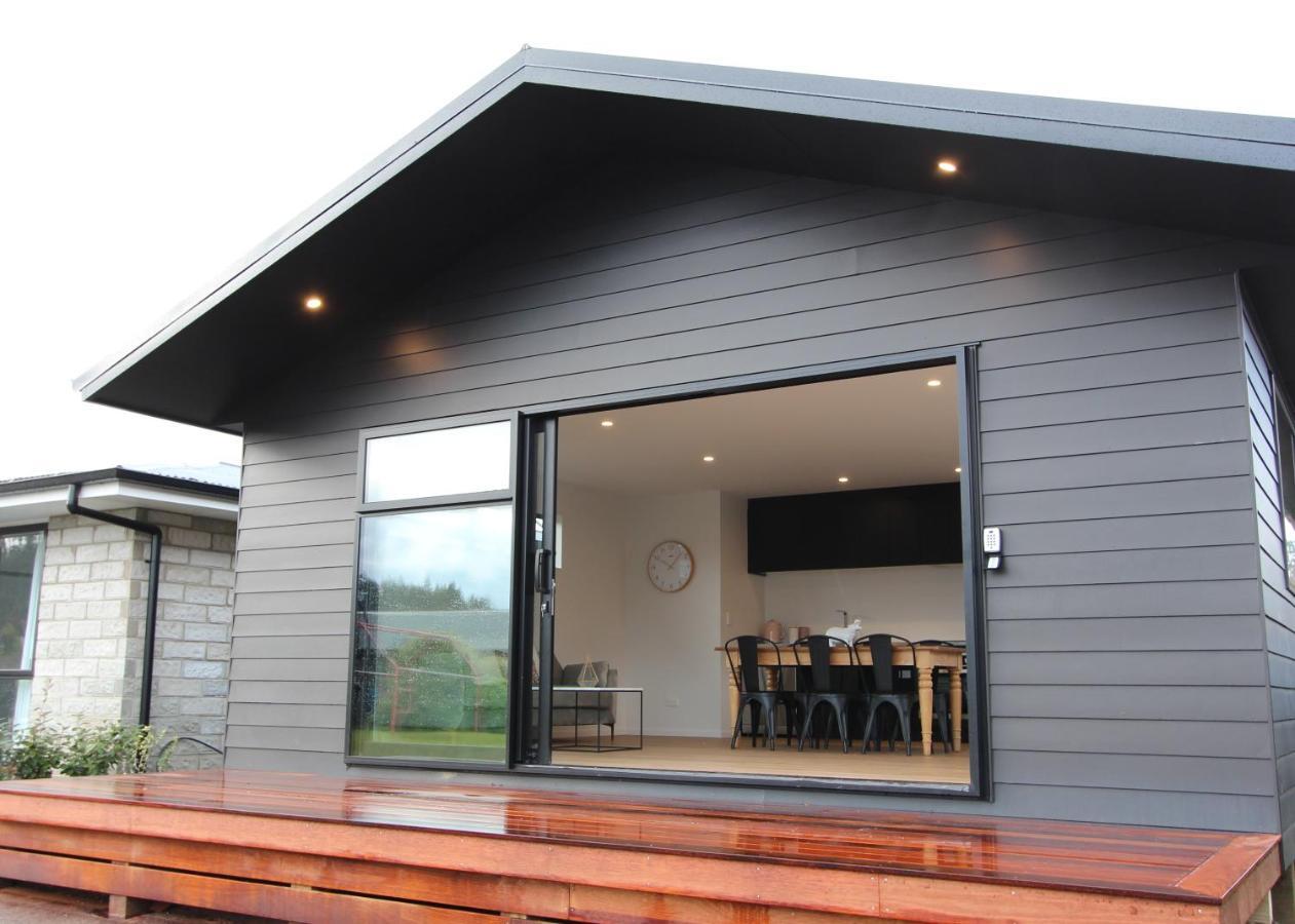 3 - Sunny Brand New House Villa วานากา ภายนอก รูปภาพ